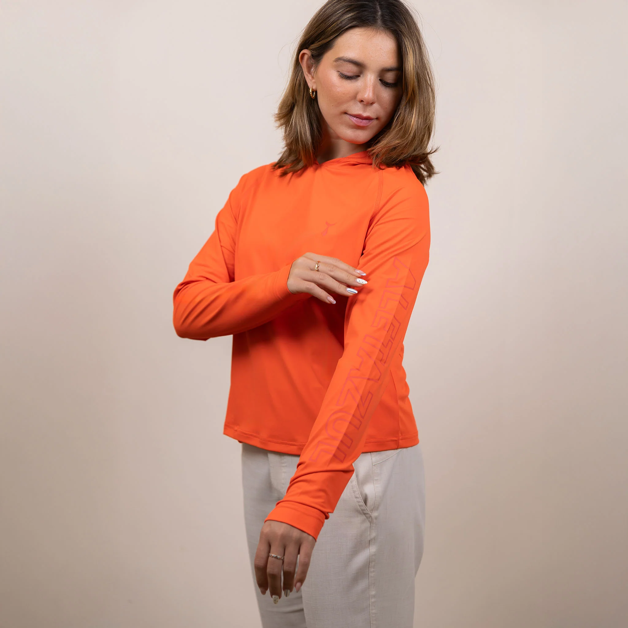 Cropped Hooded Sunshirt - Image 19