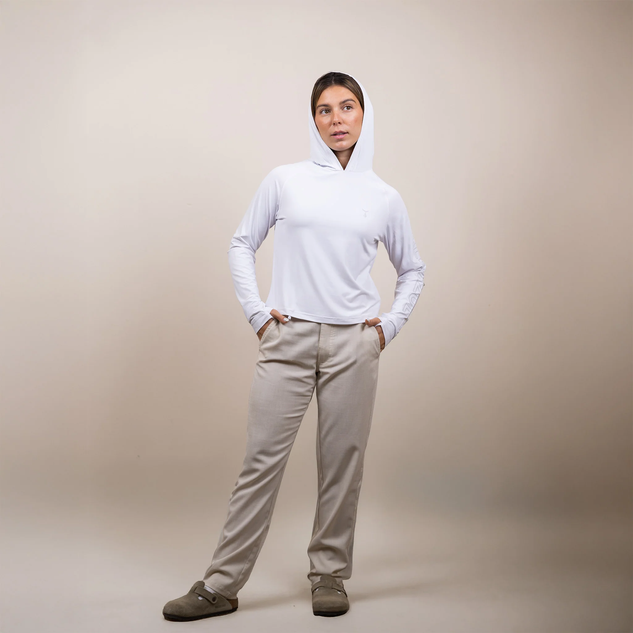 Cropped Hooded Sunshirt - Image 38