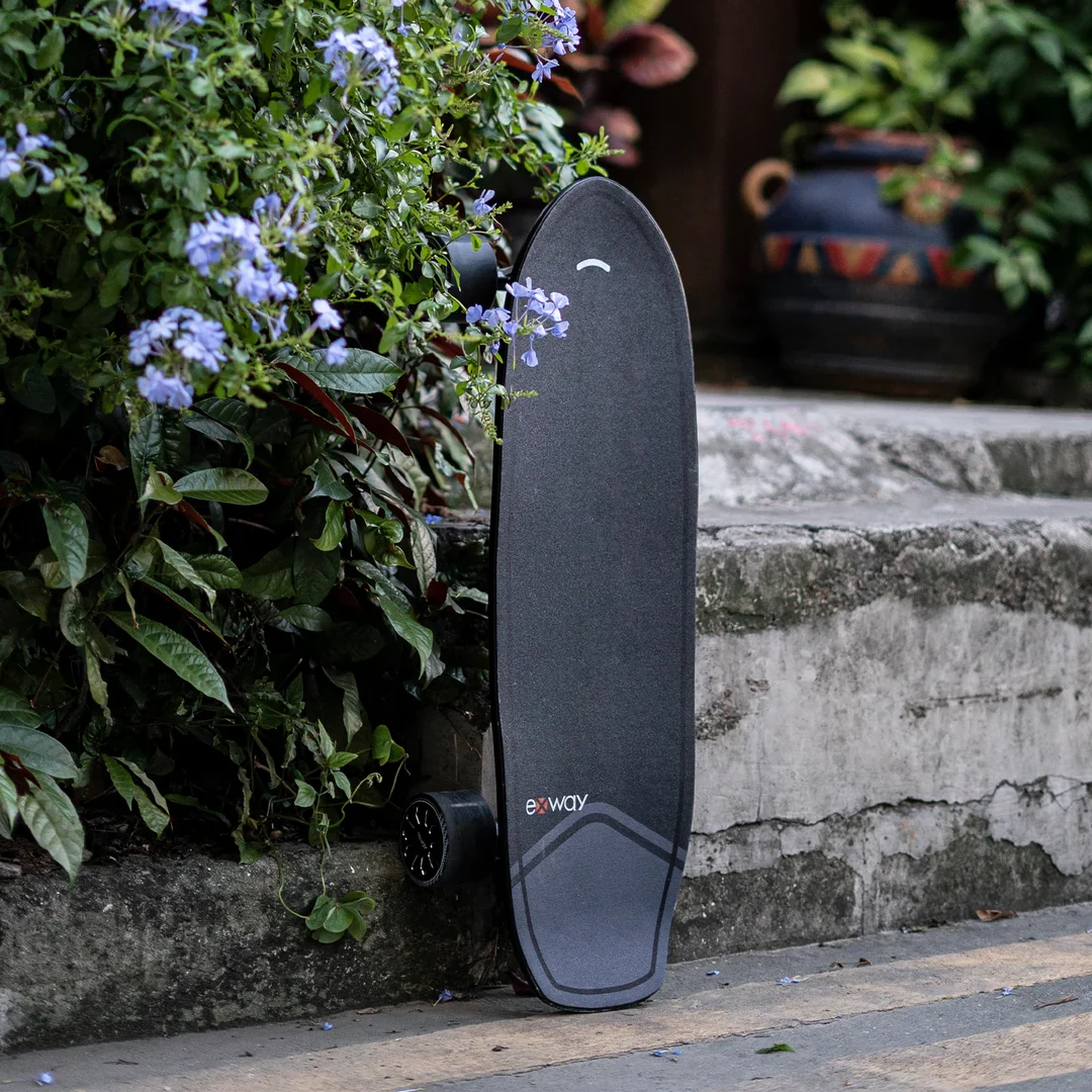 EXWAY Wave Riot Electric Skate Board - Image 12