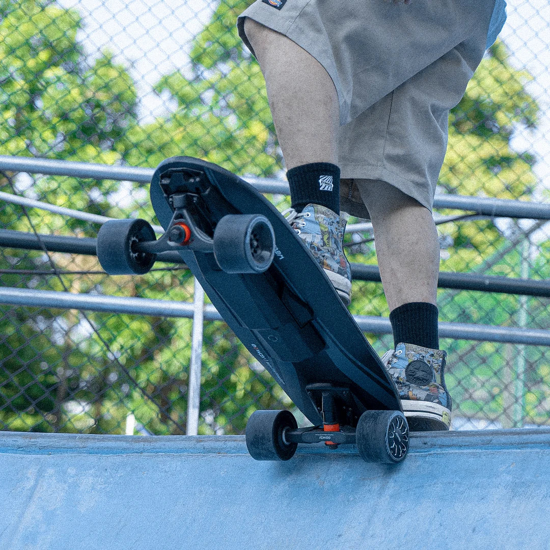 EXWAY Wave Riot Electric Skate Board - Image 13